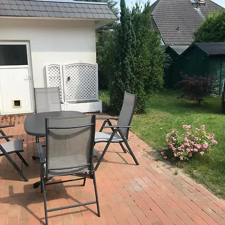 公寓 Geraeumige Mit Eigener Terrasse 特拉森海德